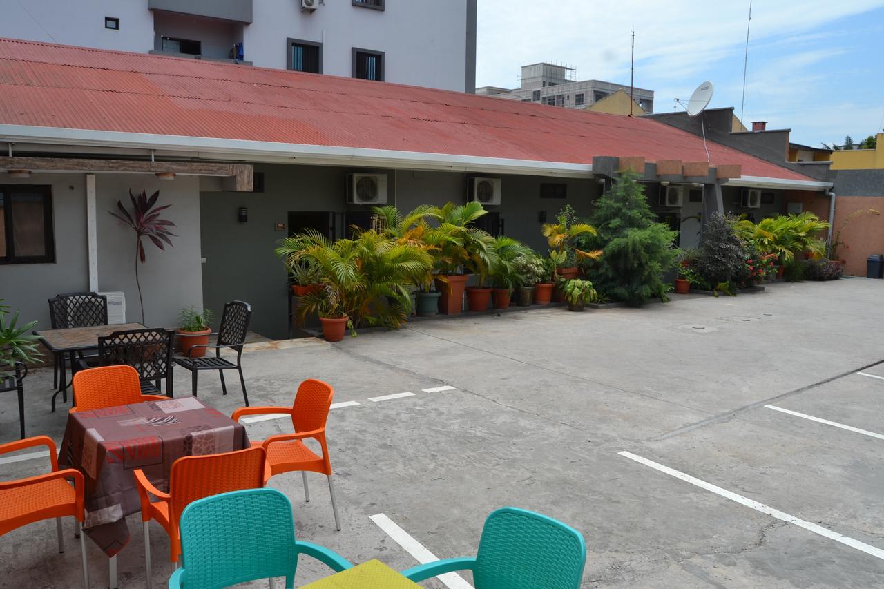 Green Lodge Kinshasa Exterior photo